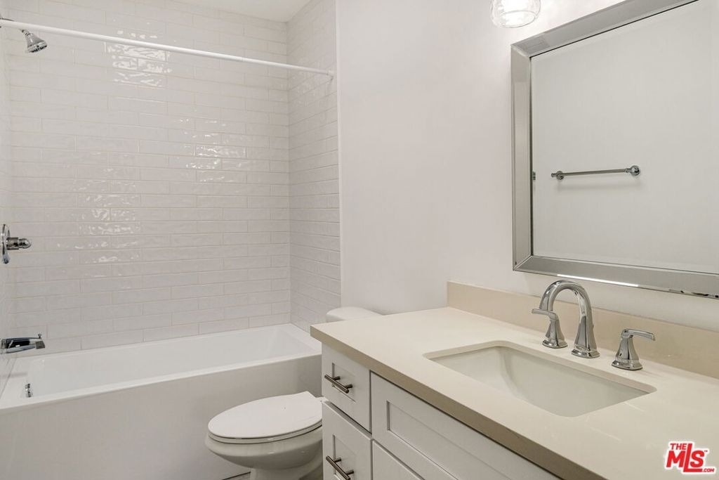 1342 Harvard Street - Photo 12