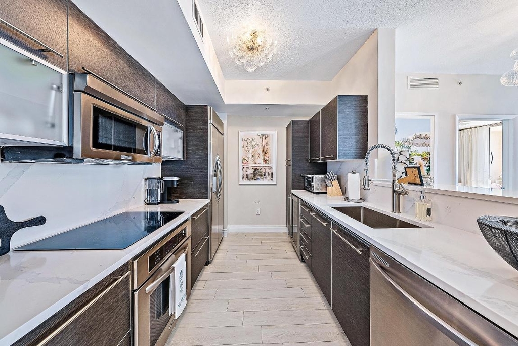 550 Okeechobee Boulevard - Photo 13