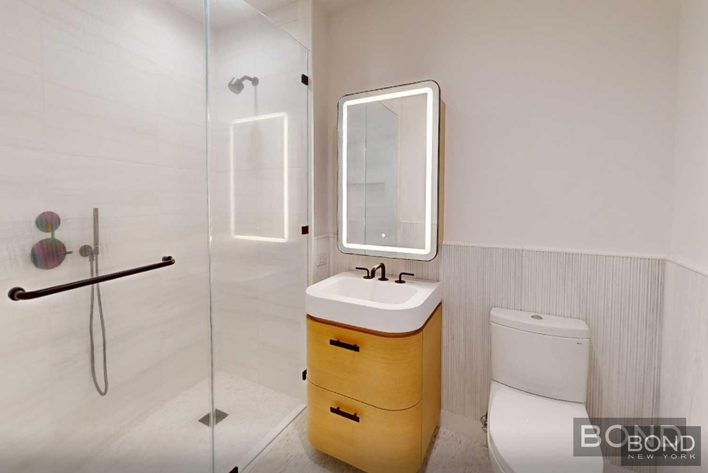 480 Kent Avenue - Photo 4
