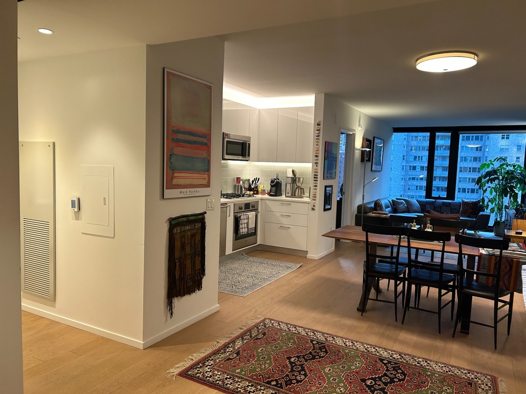 West 21st Street - Photo 4