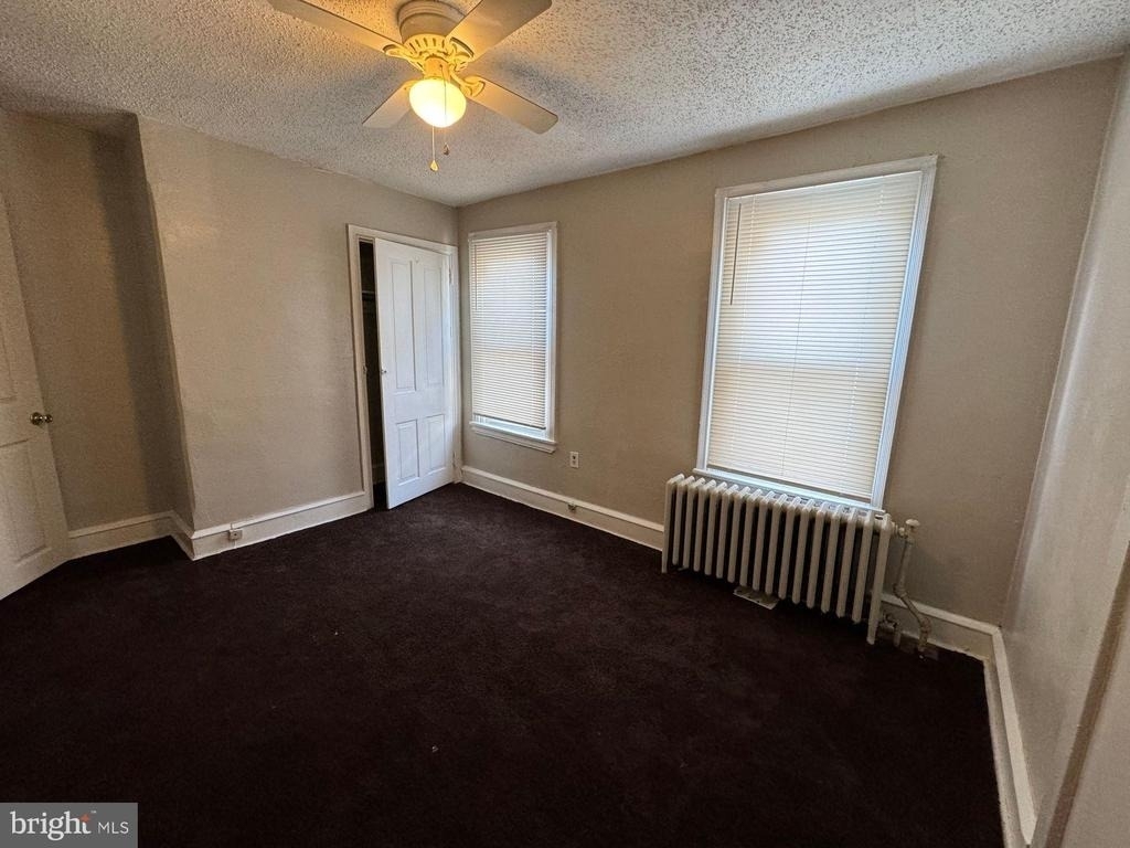 2106 W 4th Street - Photo 4