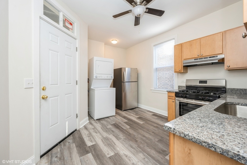 4954 W Augusta Boulevard - Photo 6