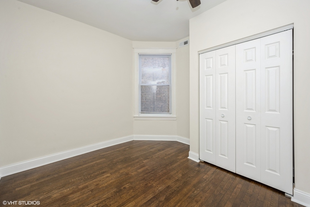4954 W Augusta Boulevard - Photo 9