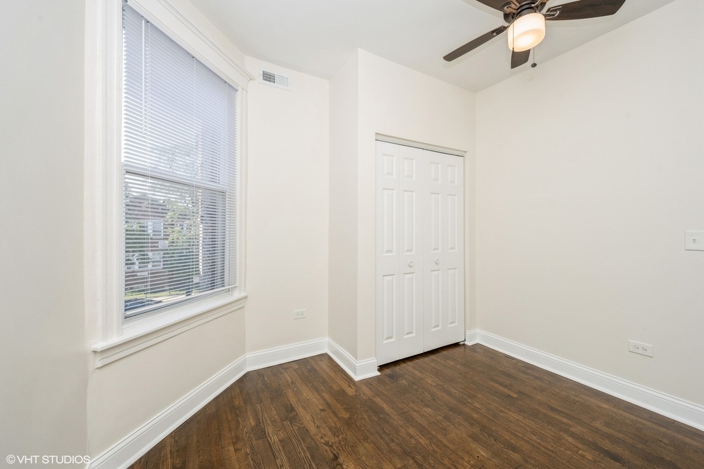 4954 W Augusta Boulevard - Photo 8