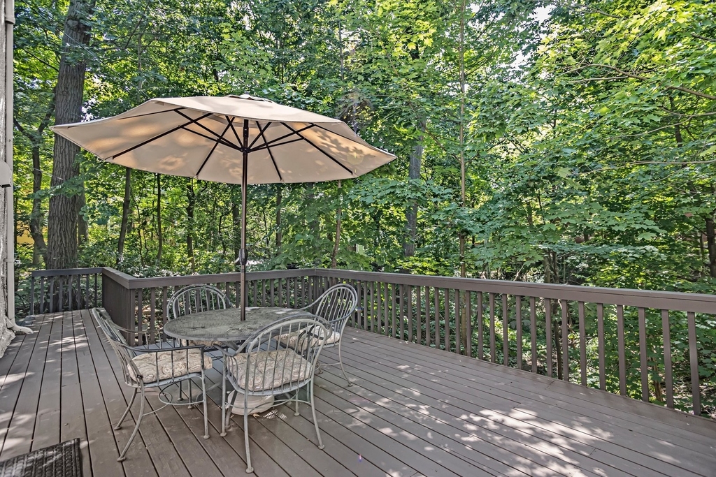 2078 Linden Avenue - Photo 19