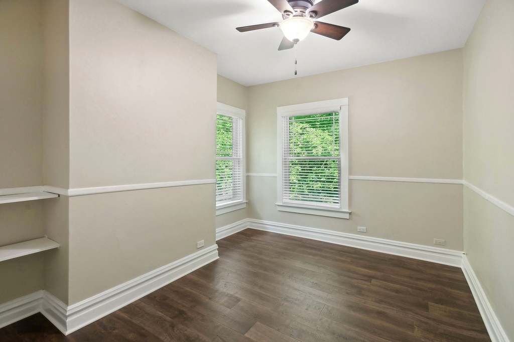2078 Linden Avenue - Photo 11