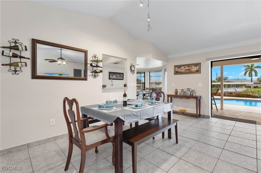 1327 Se 17th Street - Photo 2