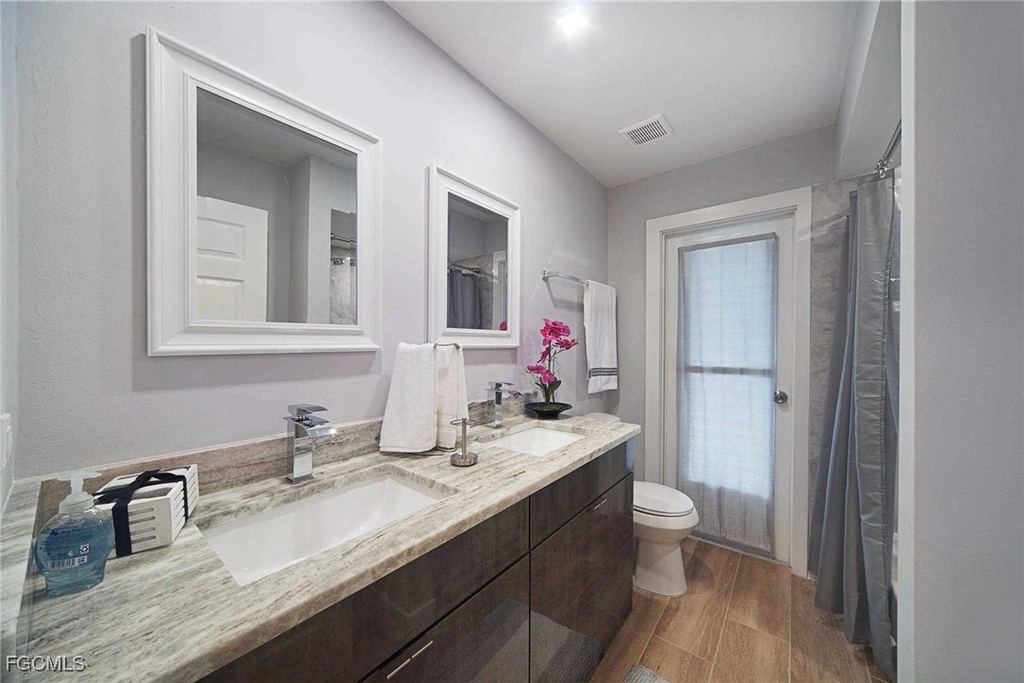 2633 Se 19th Place - Photo 12
