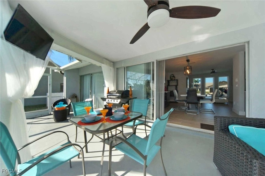 2633 Se 19th Place - Photo 18