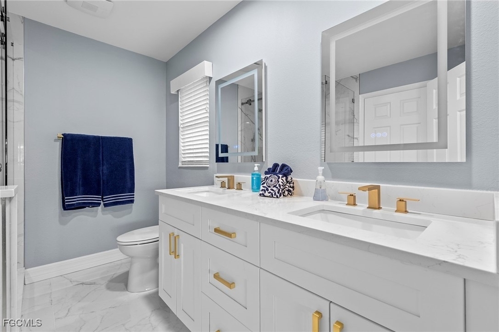 5240 Sw 2nd Place - Photo 17