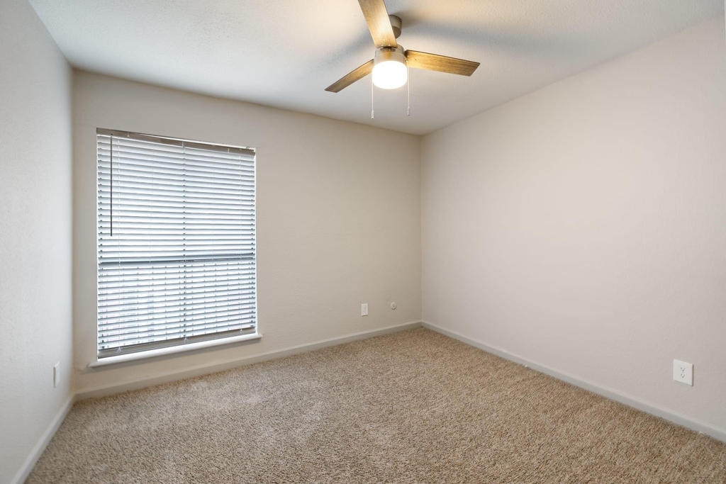 8701 Town Park Drive - Photo 5