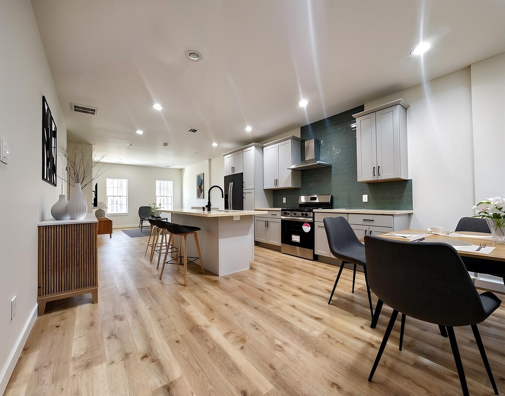7322 Laredo Street - Photo 2