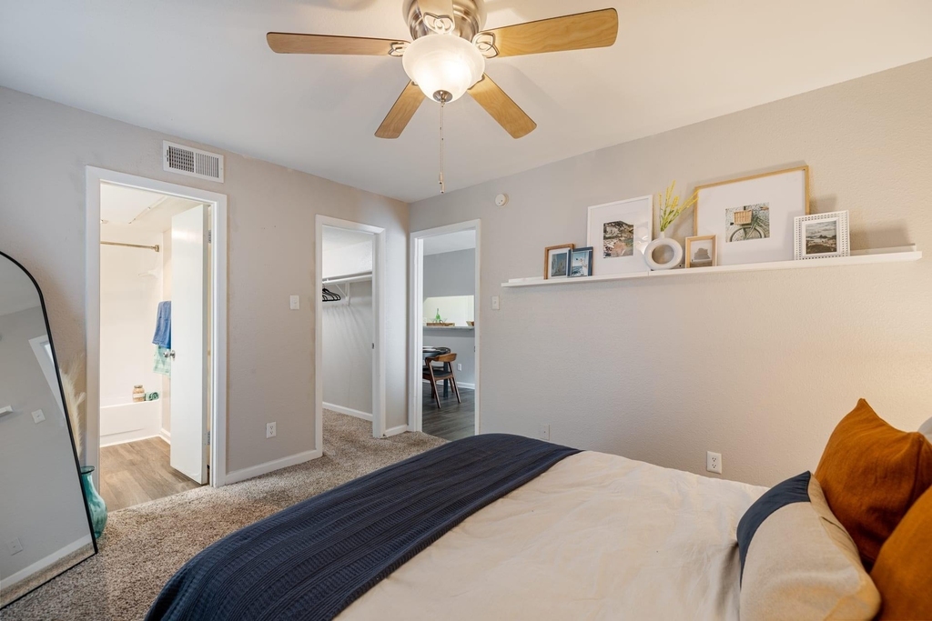 8701 Town Park Drive - Photo 8