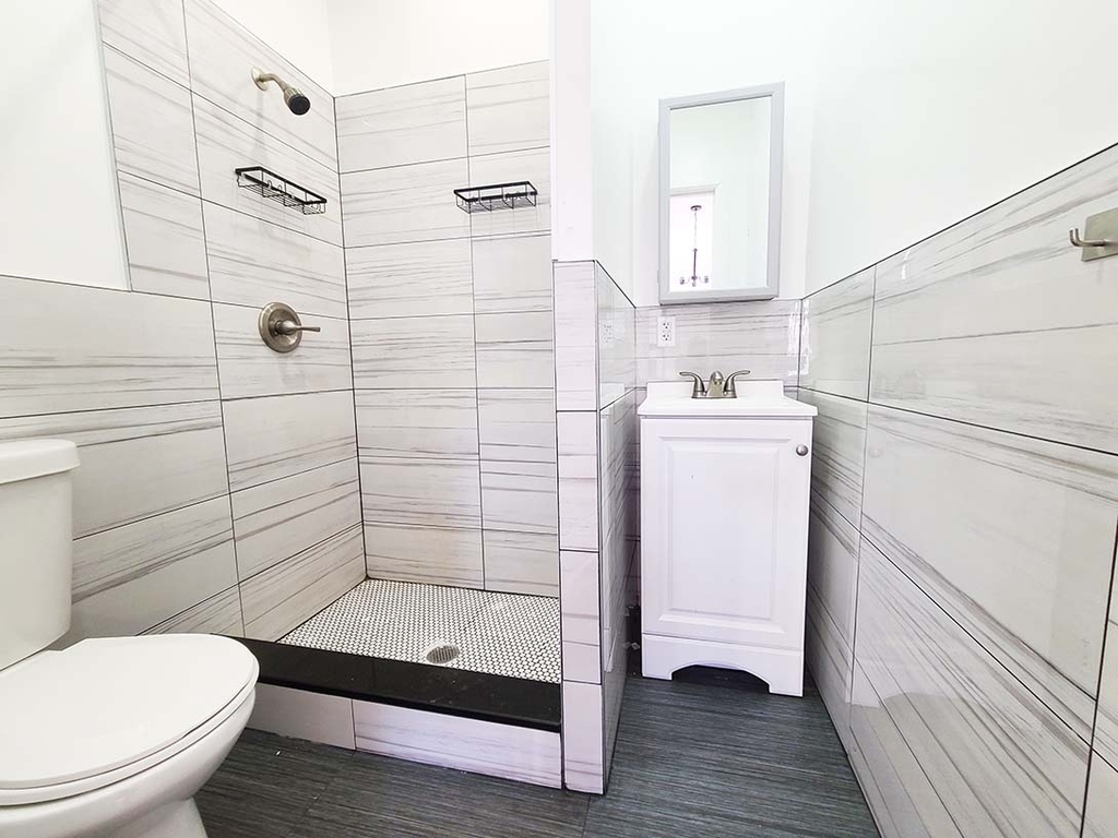403 Hancock Street - Photo 7