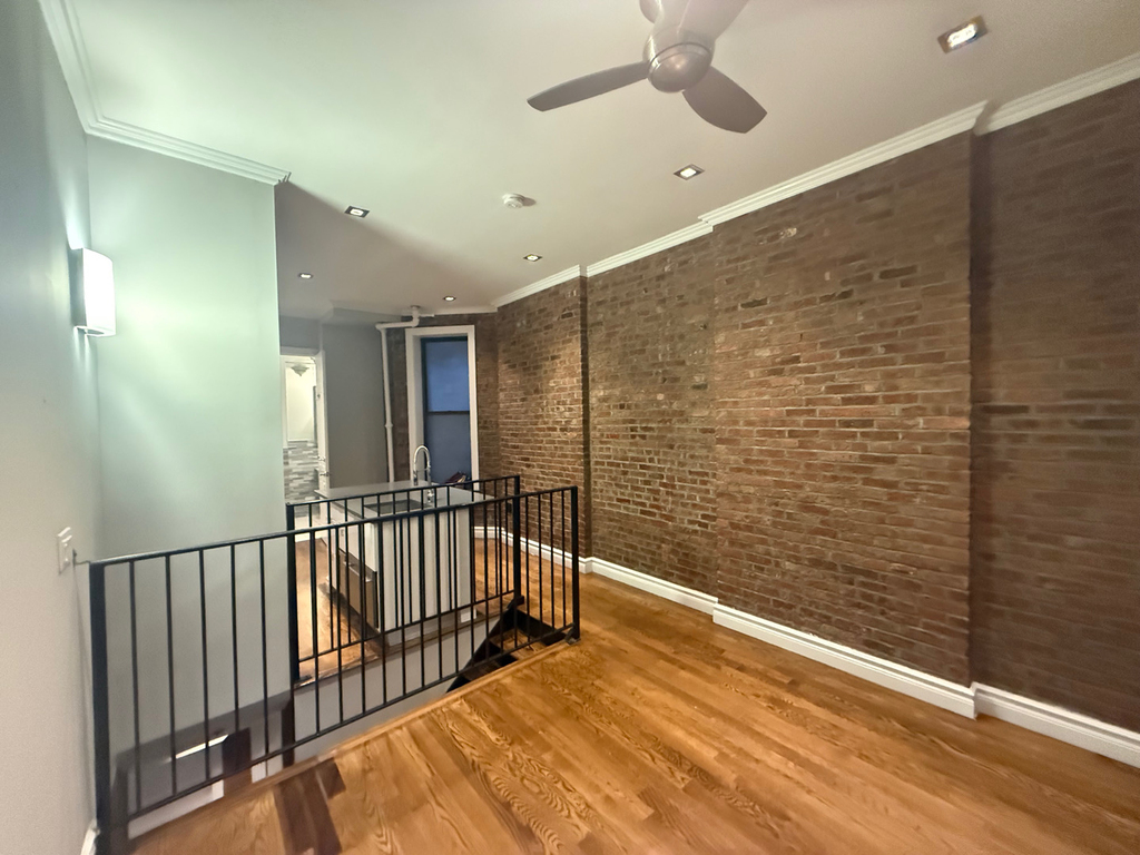 246 Mott Street - Photo 0