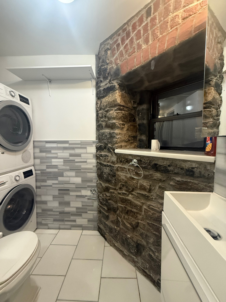 246 Mott Street - Photo 10