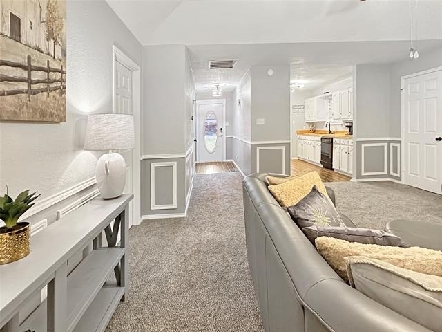 503 S Arizona Drive - Photo 2