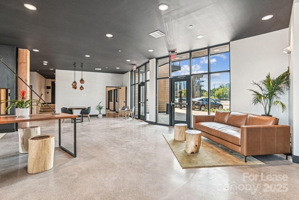 1028 Stitch Bend Way - Photo 4