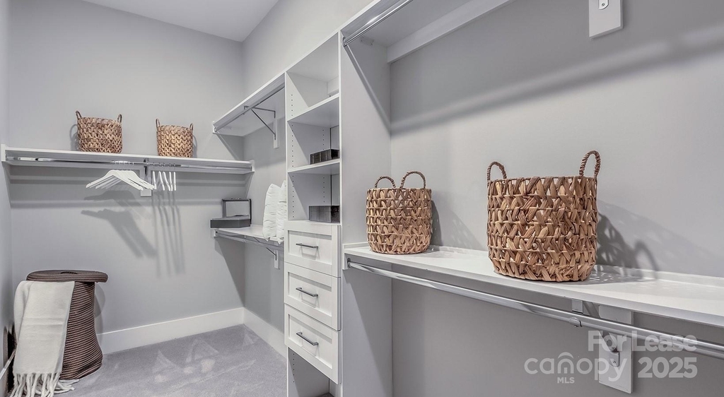 2426 Vail Avenue - Photo 16