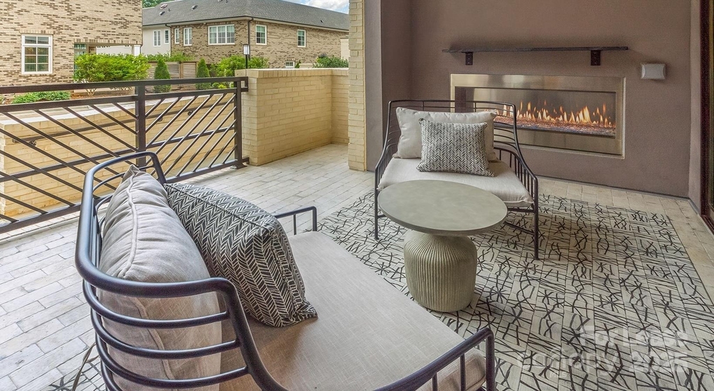 2426 Vail Avenue - Photo 8