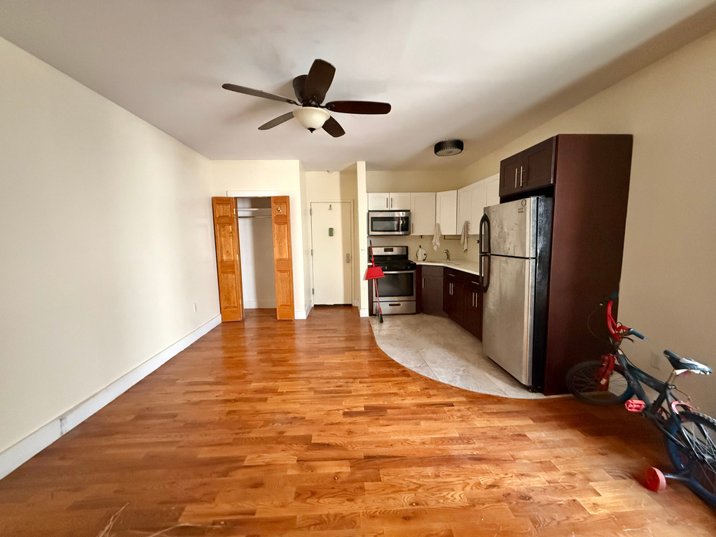 62 Clarkson Avenue - Photo 1