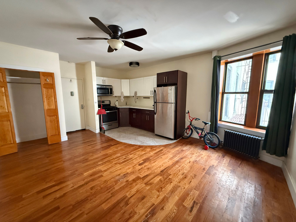 62 Clarkson Avenue - Photo 0