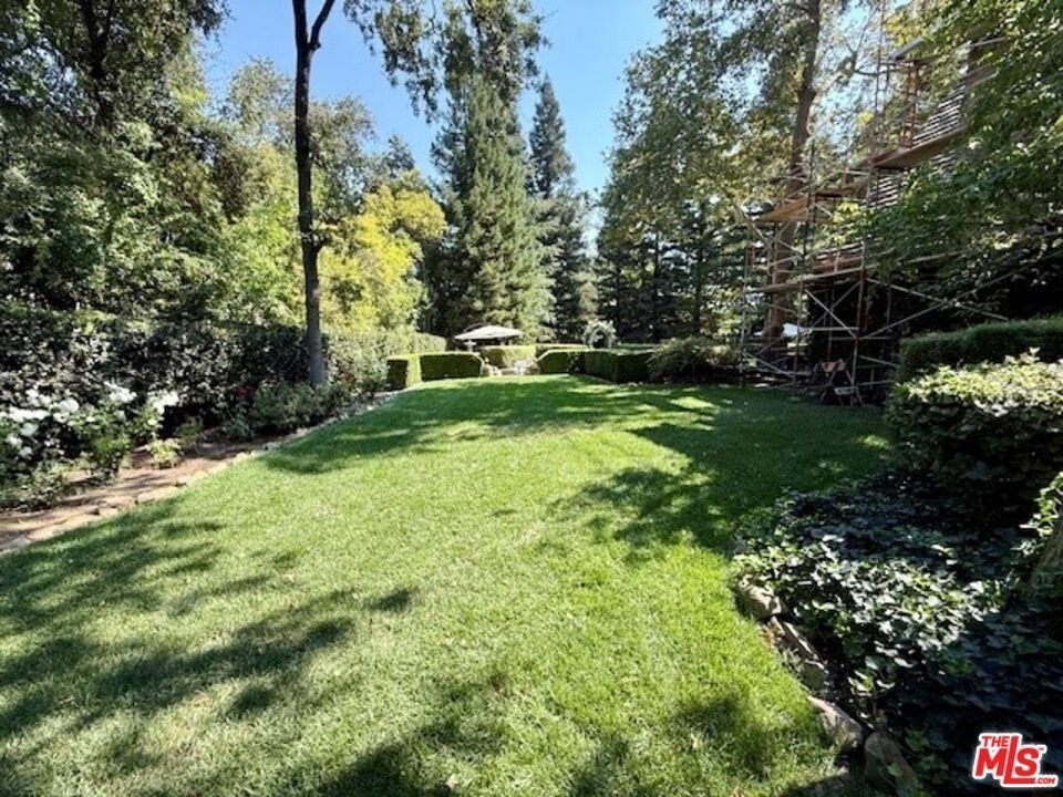 530 Hawthorn Road - Photo 20