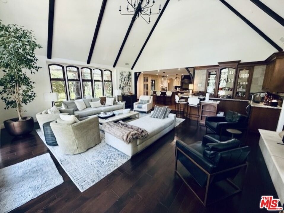 530 Hawthorn Road - Photo 11
