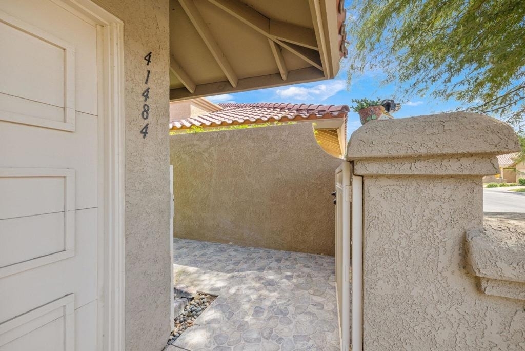 41484 Woodhaven Drive Drive W - Photo 2