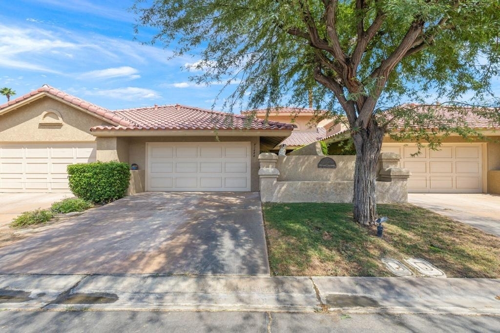 41484 Woodhaven Drive Drive W - Photo 0