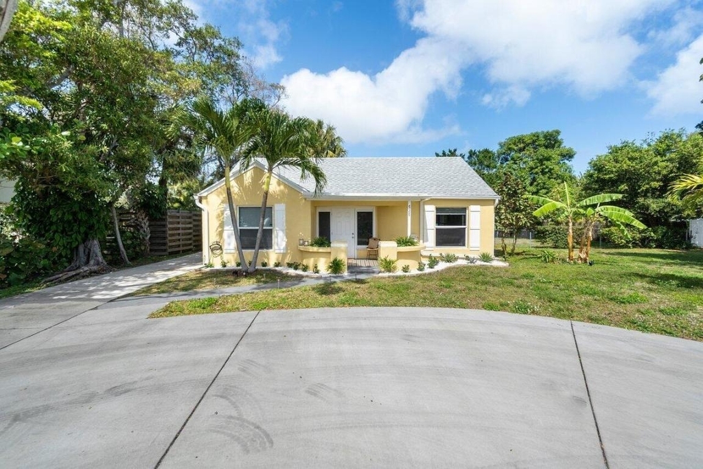 727 S Lake Drive - Photo 36