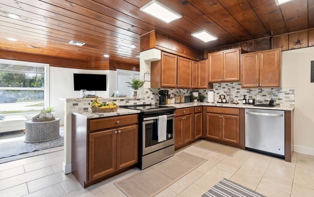 727 S Lake Drive - Photo 14
