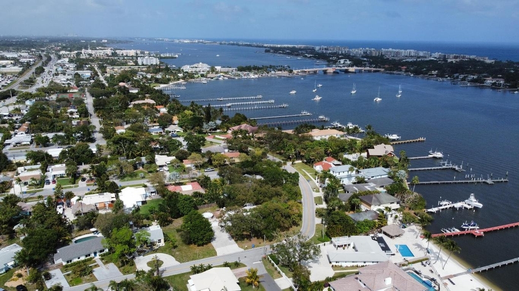 727 S Lake Drive - Photo 34