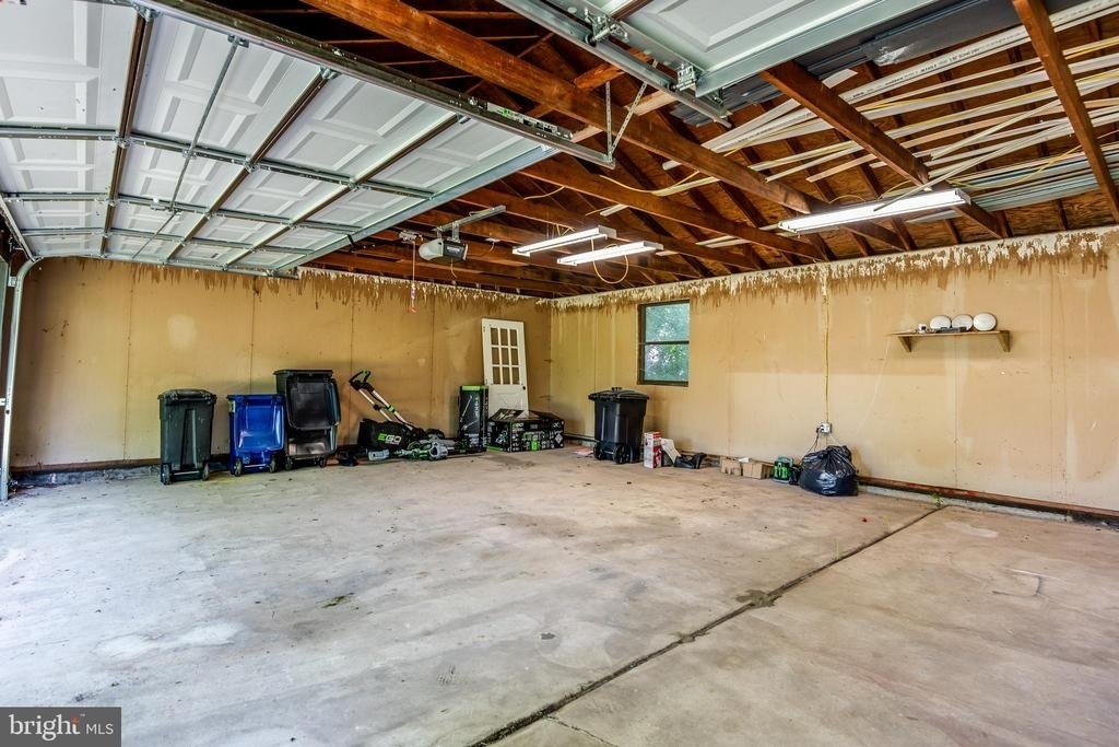 110 Weston Avenue - Photo 3