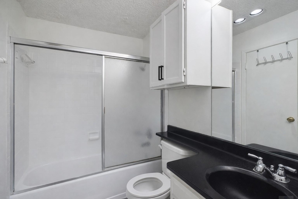 908 Poplar St - Photo 4