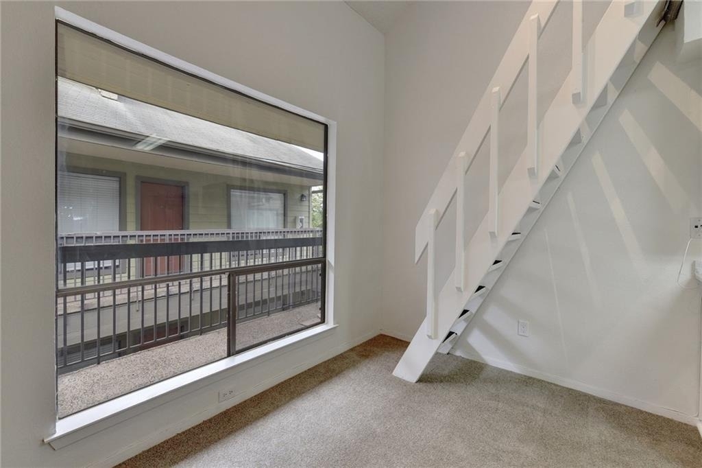 908 Poplar St - Photo 5
