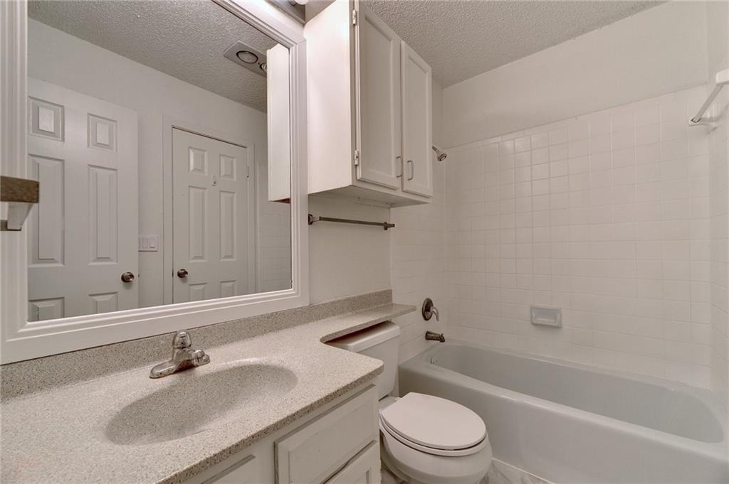 908 Poplar St - Photo 10