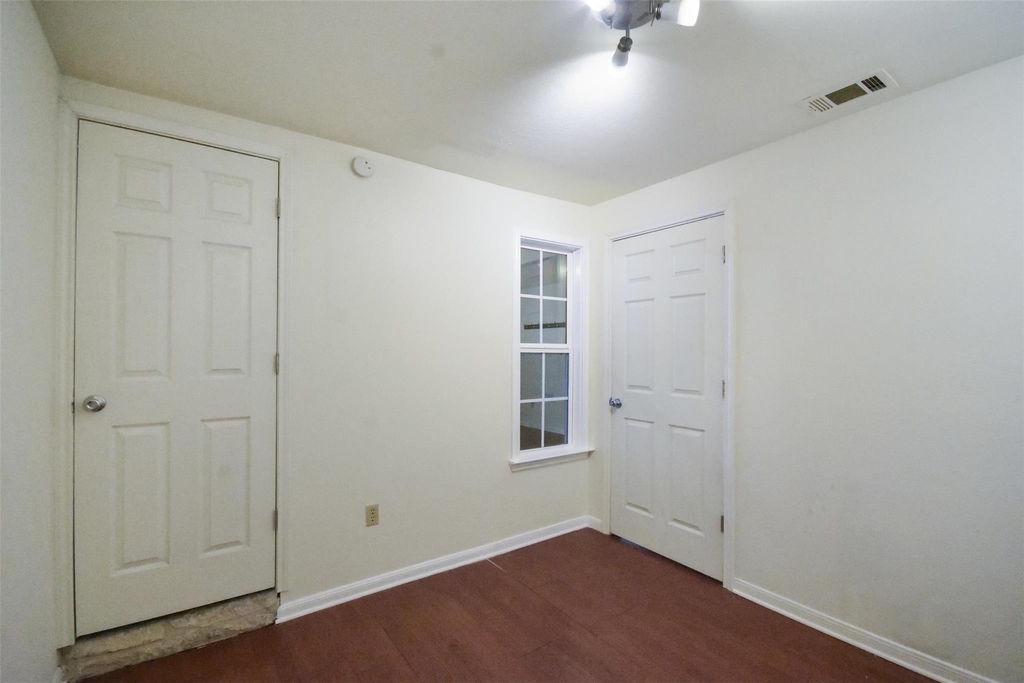 2529 Rio Grande St - Photo 6