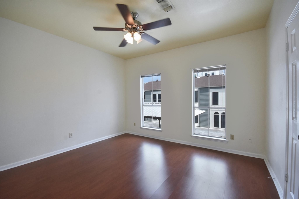 2529 Rio Grande St - Photo 13