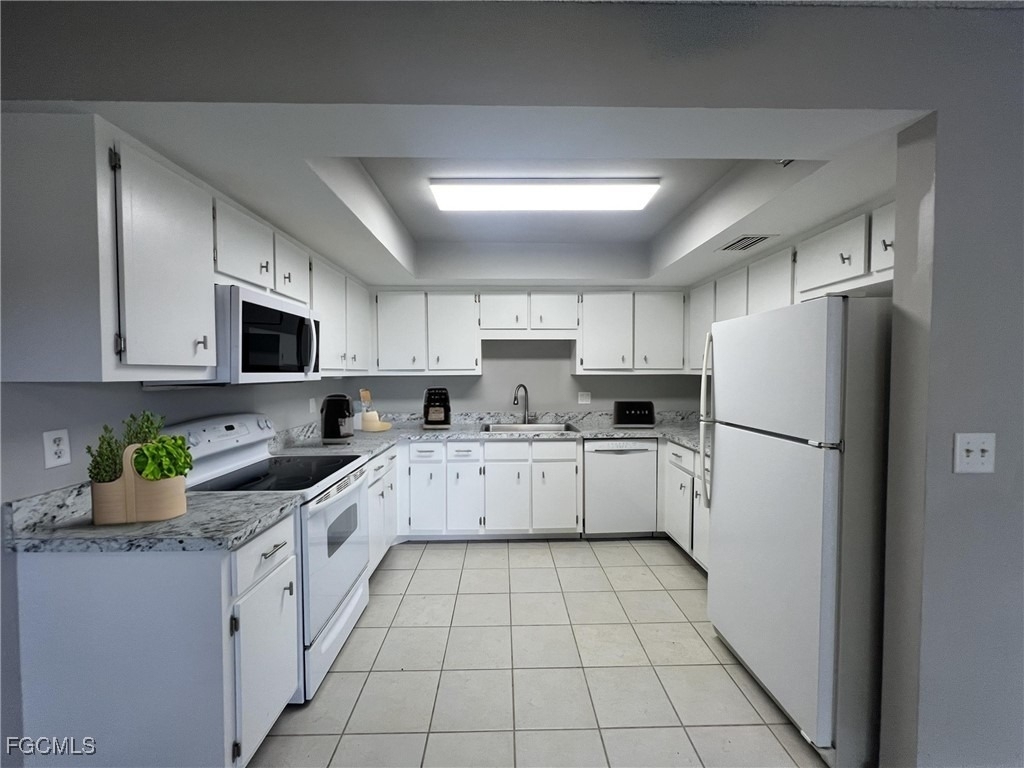 639 Se 13th Avenue - Photo 3