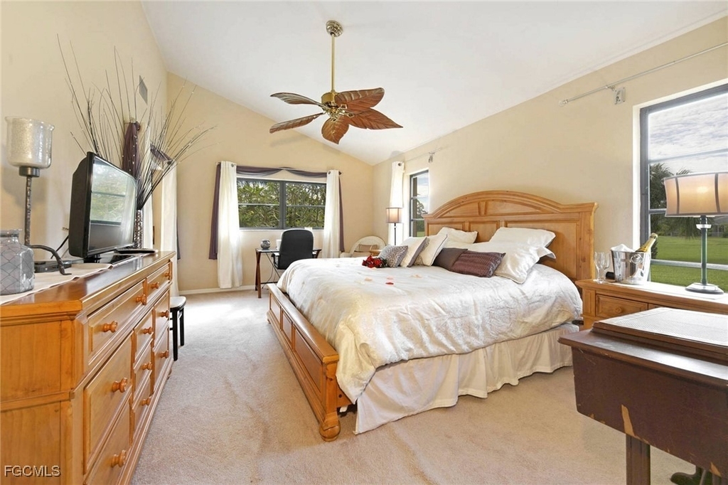 4220 Glasgow Court - Photo 9