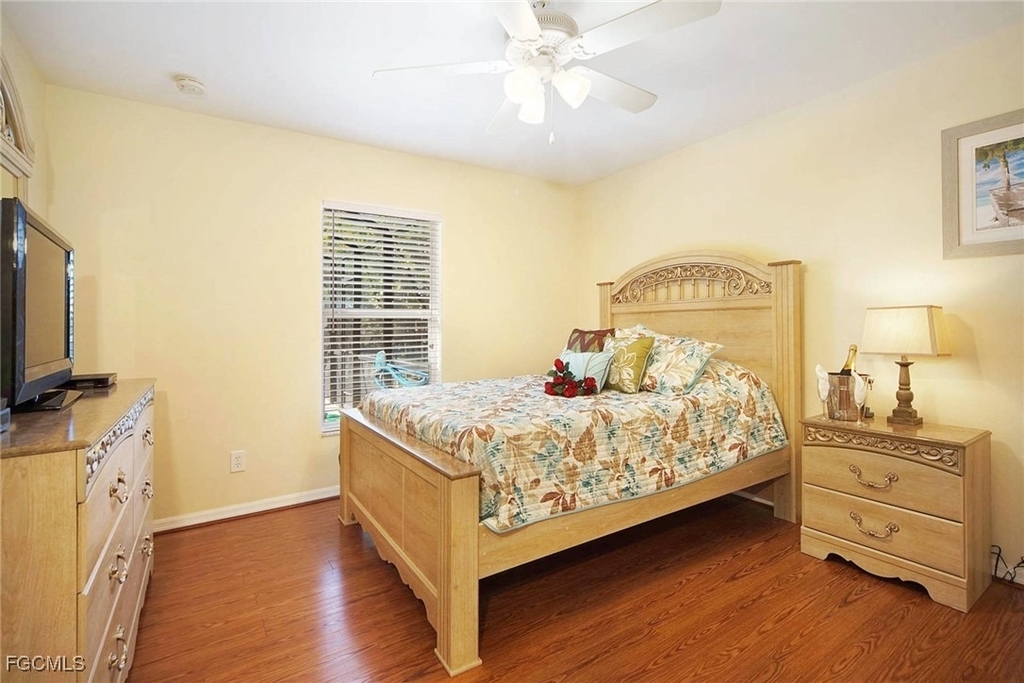 1916 Nw 13th Place - Photo 7