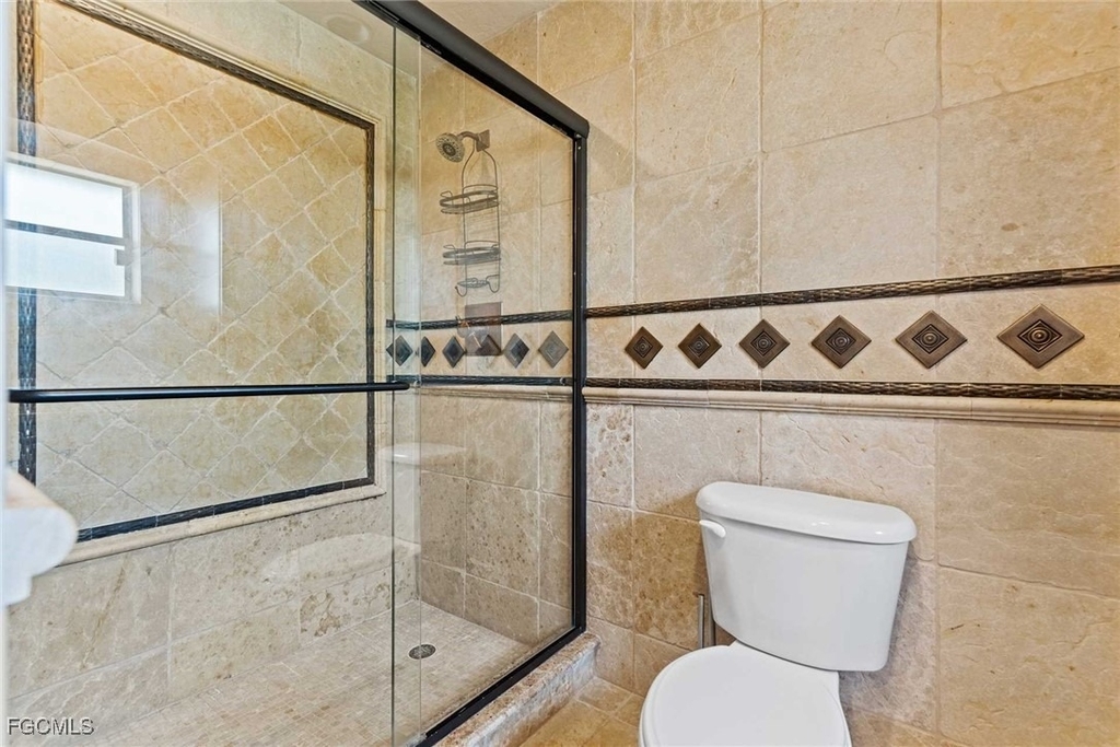 252 Bayshore Drive - Photo 11