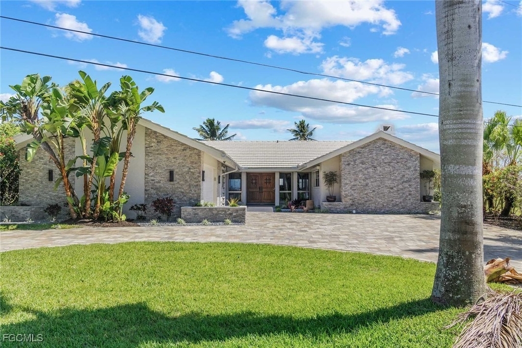 252 Bayshore Drive - Photo 3