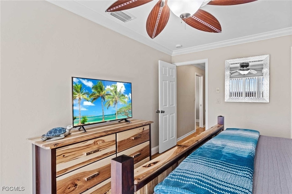 252 Bayshore Drive - Photo 13