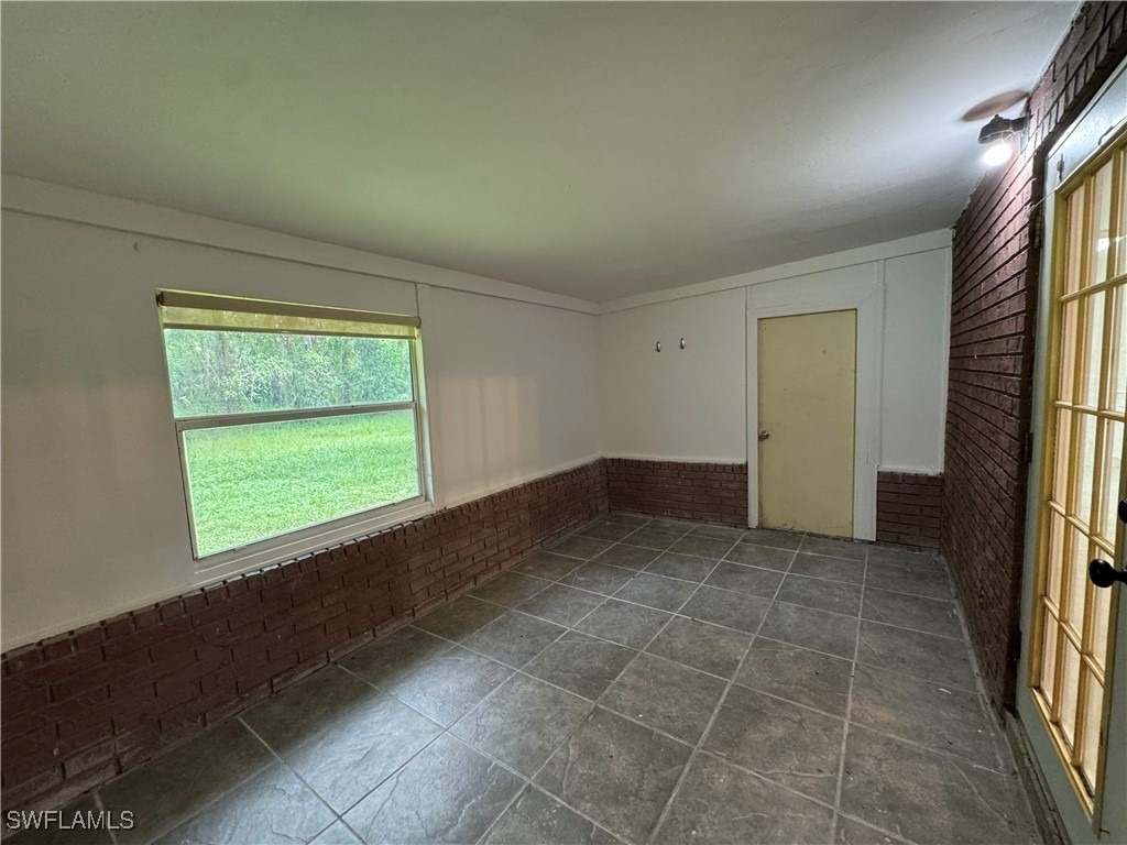 221 18th Avenue Nw - Photo 21