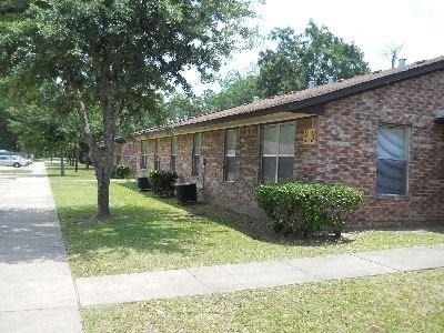 1001 Charlsie Ave - Photo 1
