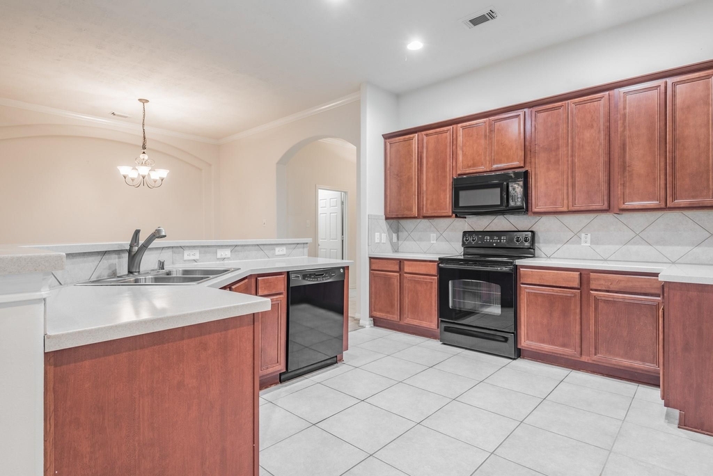 24623 Blane Drive - Photo 8