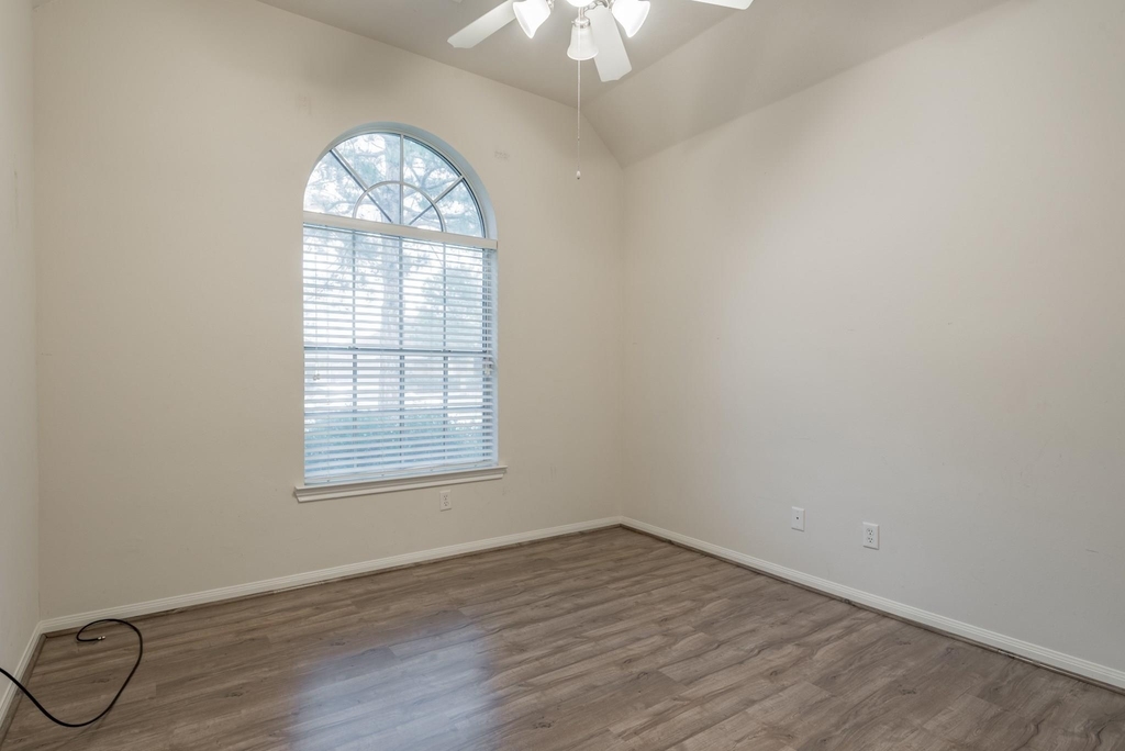 24623 Blane Drive - Photo 22