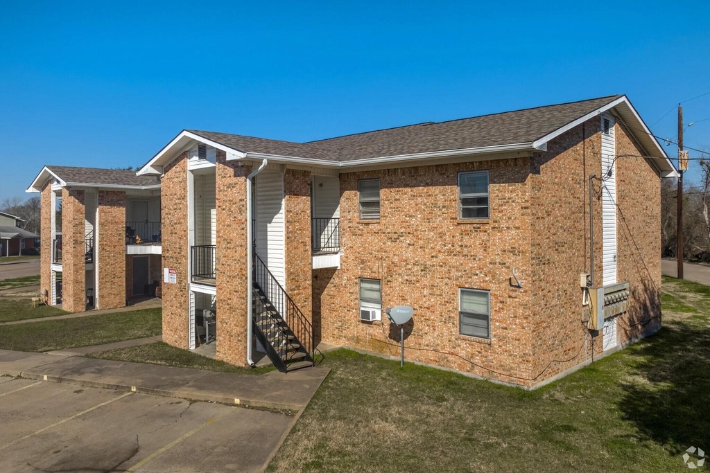 520 Laredo St - Photo 1